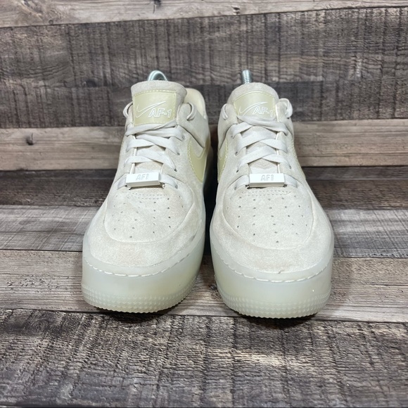 ⚡️NIKE⚡️ Air Force 1 Sage Low LX Phantom Womens - Picture 2 of 8